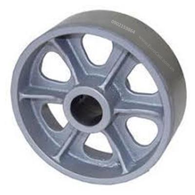 Investment casting of automotive wheel